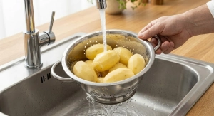 Étape 6: Rincez rapidement les pommes de terre entières so...