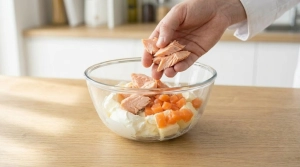 Étape 10: Incorporez les deux saumons (frais et fumé) à la...