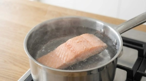 Étape 3: Laissez pocher à feu doux pendant 10 minutes — ...