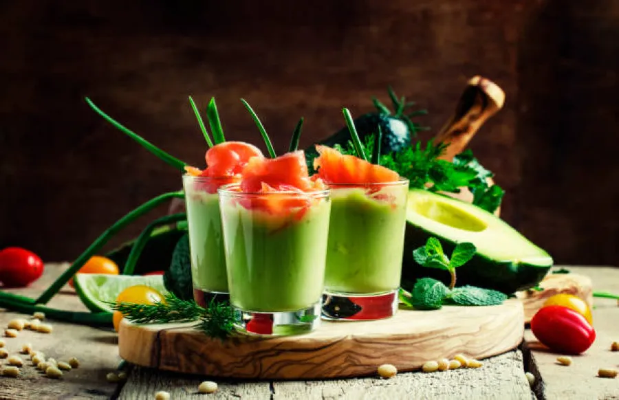Verrines saumon-avocat