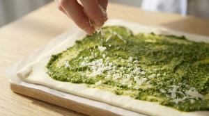 Étape 4: Saupoudrez généreusement le parmesan râpé sur ...