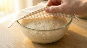 Étape 9: Laissez pousser la pâte jusqu'à ce qu'elle doubl...