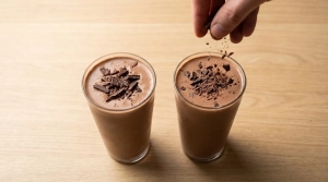 Étape 12: Parsemez généreusement le dessus de chaque milks...
