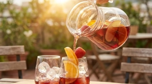 Étape 11: Servez dans des verres en veillant à répartir é...