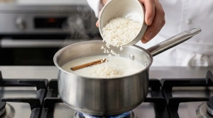 Étape 8: Dès l'ébullition, baissez le feu au minimum et v...