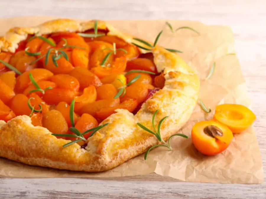 Tarte fine aux abricots et romarin - Image 2
