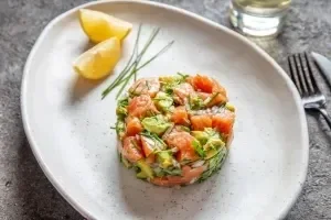 Tartare de saumon et avocat