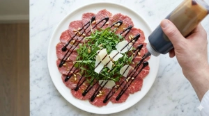 Étape 14: Donnez quelques tours de moulin à poivre noir et ...