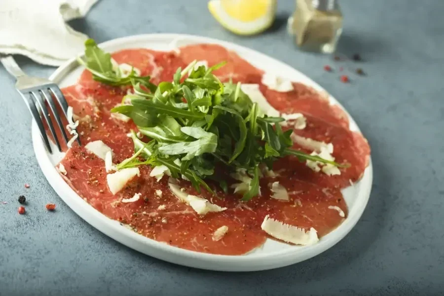 Carpaccio de bœuf à l'Italienne