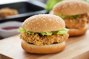 Burger au poulet croustillant (Crispy Chicken)