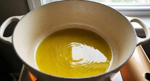 Étape 7: Dans une grande marmite, faites chauffer l'huile d...