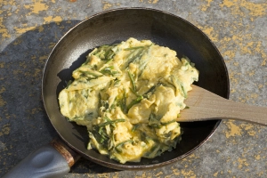 Oeufs brouillés aux asperges