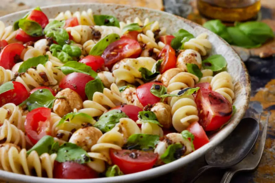 Salade de pâtes Caprese - Image 2