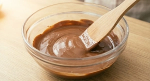 Étape 8: Faites fondre le chocolat au lait avec l'huile de ...